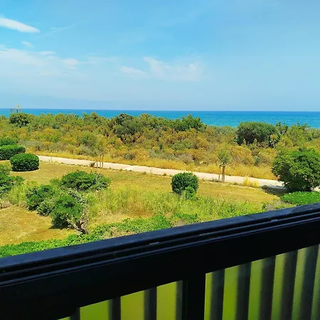 Front De Pour Ce T2 Dans Avec Piscine Collective -4tro94 * Saint-Cyprien