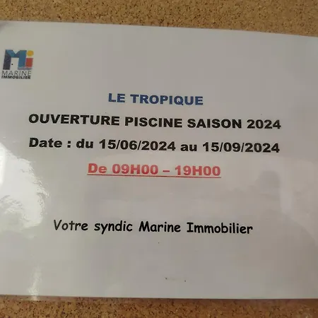 Front De Pour Ce T2 Dans Avec Piscine Collective -4tro94 Apartman